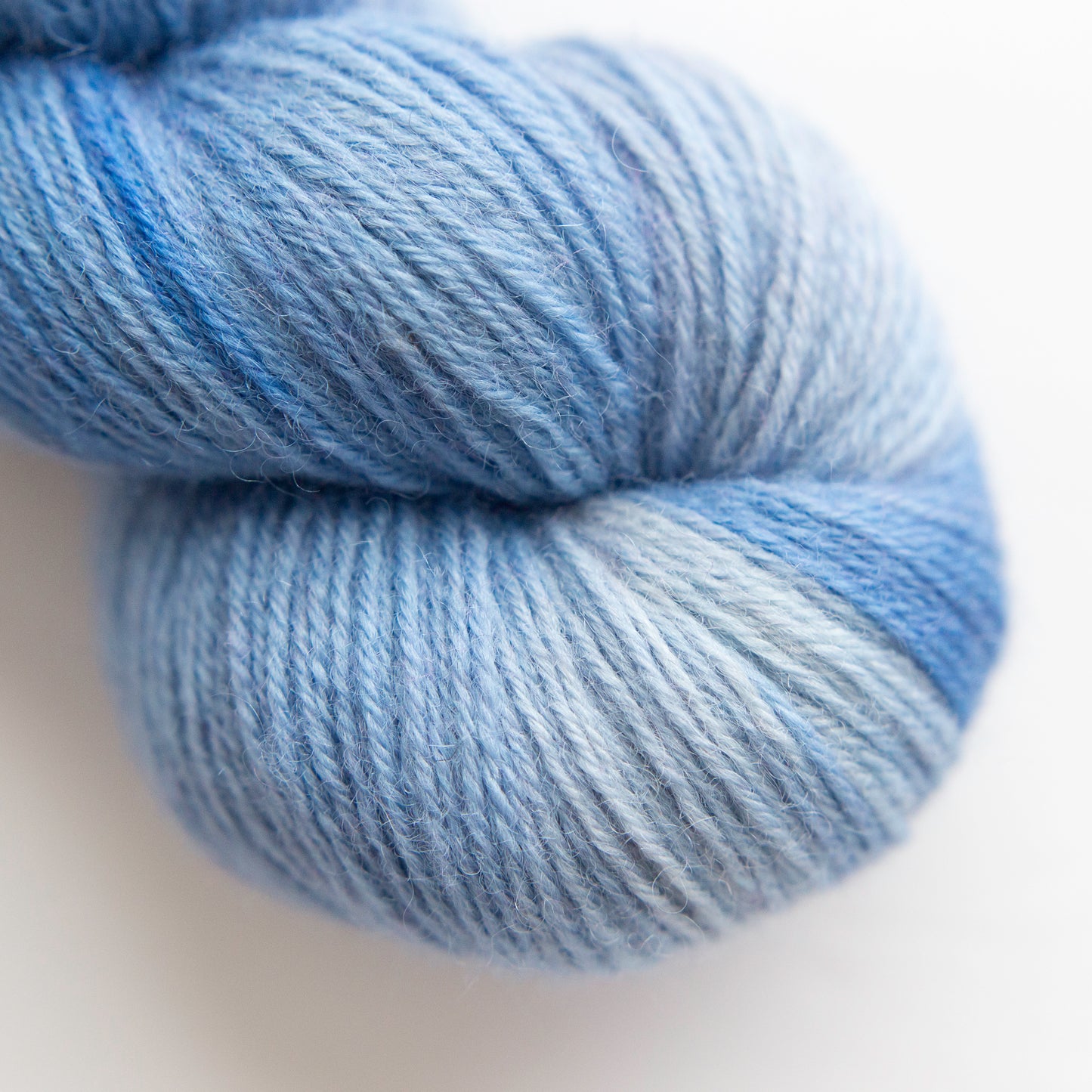Tidal Wave Fingering Weight Non-Superwash BFL